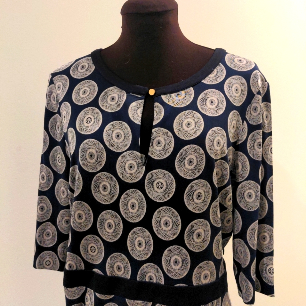 Tory Burch Kayla Medallion Print Silk Sheath Dress Size Large - Picture 3 of 8